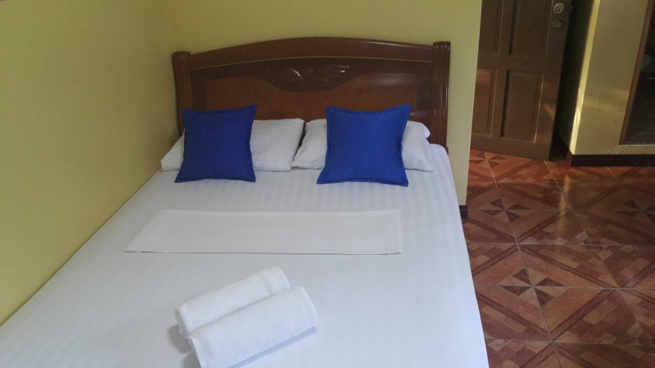 Carribean Transient House Bed & Breakfast Lucap Exterior photo